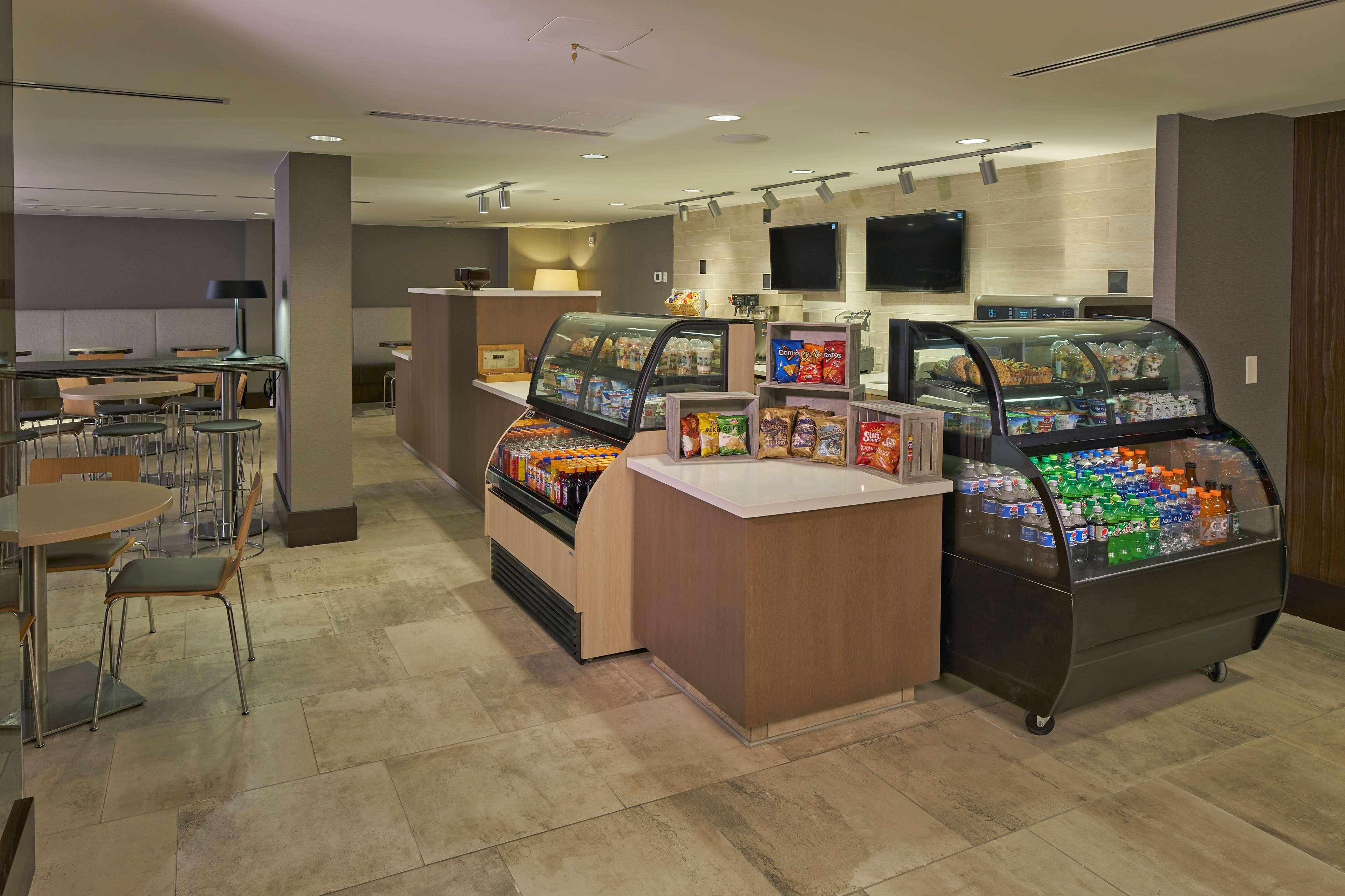 Hilton Raleigh North Hills Hotell Restaurang bild